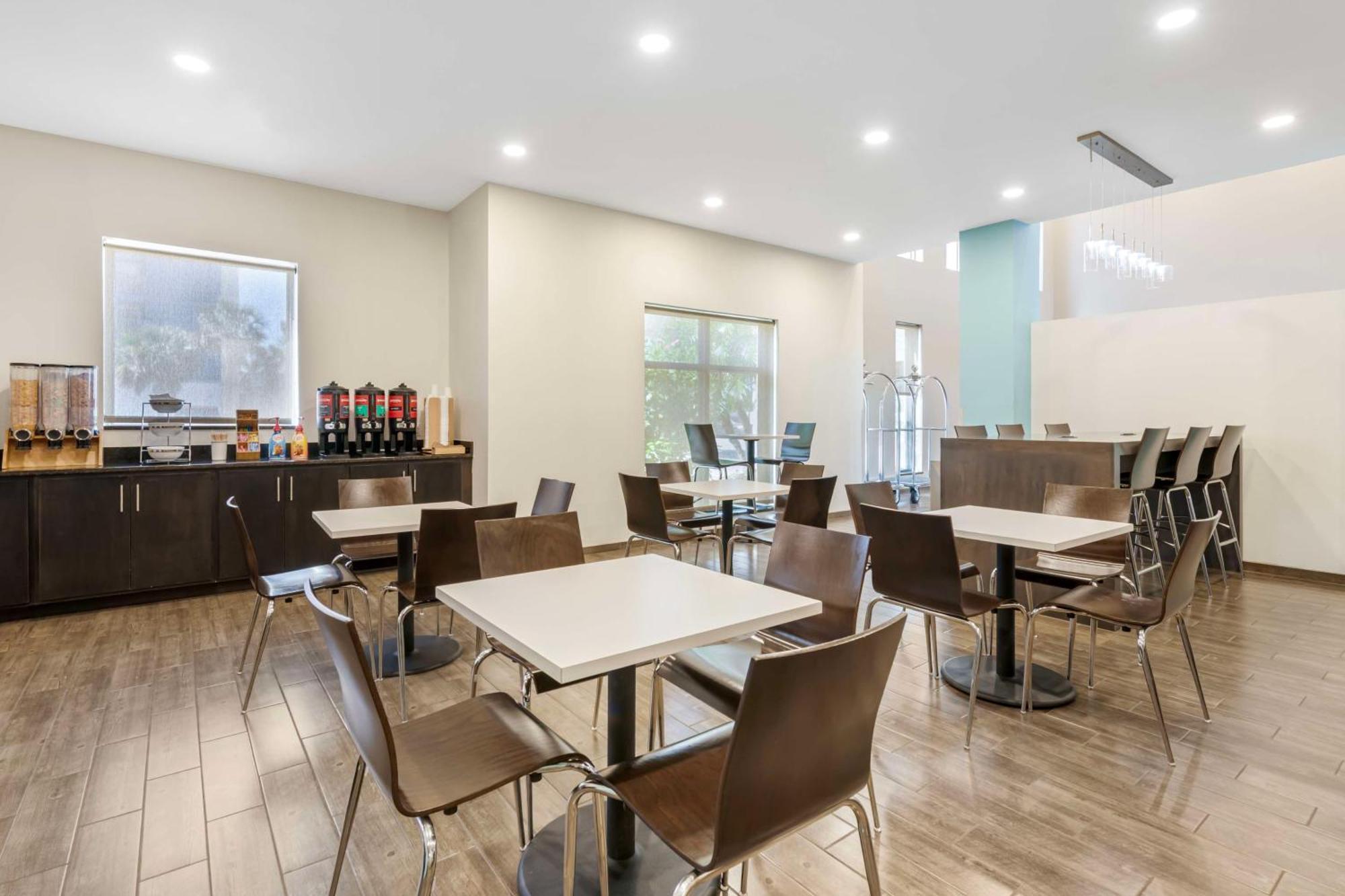 Magnolia Pointe; BW Signature Collection Fruitville Экстерьер фото
